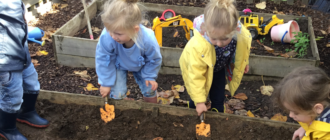 Barnies Outdoor Play